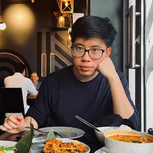 thầy Hà